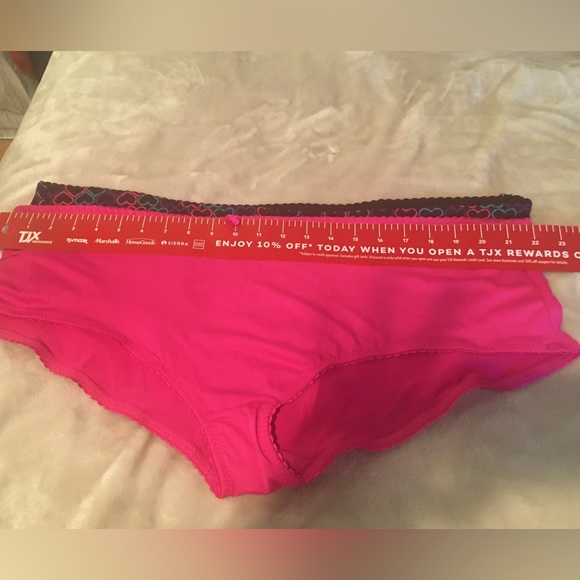 LOVE AFFAIR UNDIES IN HOT PINK & HEARTS, 2PK. SIZE 6X. NEW, NEVER WORN. - Picture 6 of 6